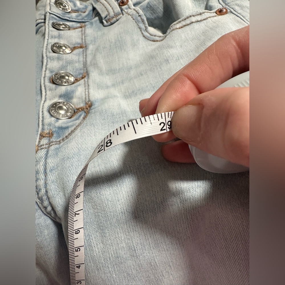 American Eagle Super High Rise Flare 8 Regular - Picture 8 of 8